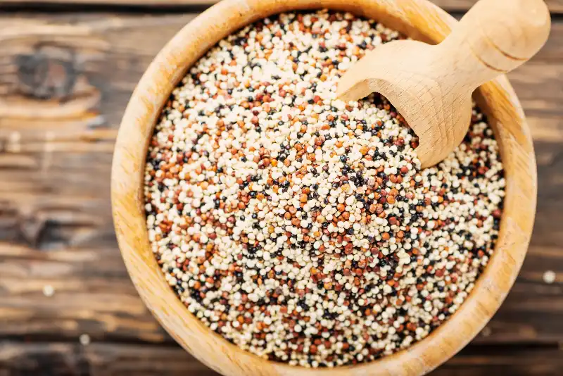 uncooked quinoa