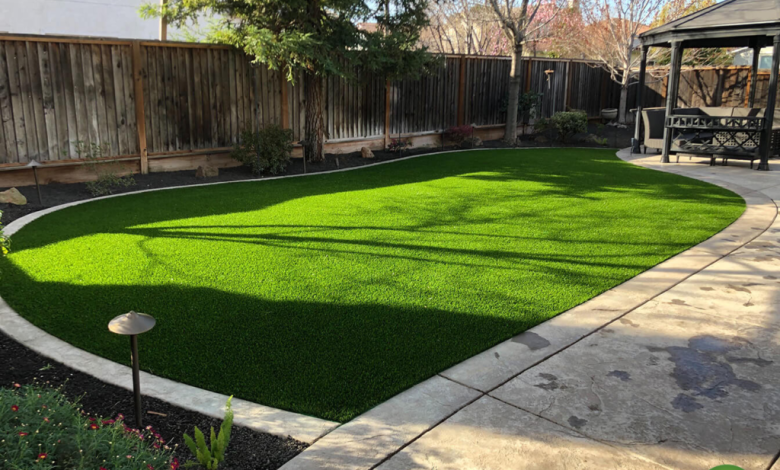 Artificial-Grass-Lawn